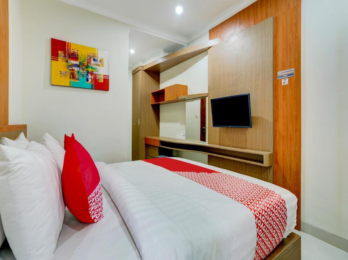 Super Oyo Capital O 90291 Vin Stay Petanu Pesanggaran Εξωτερικό φωτογραφία